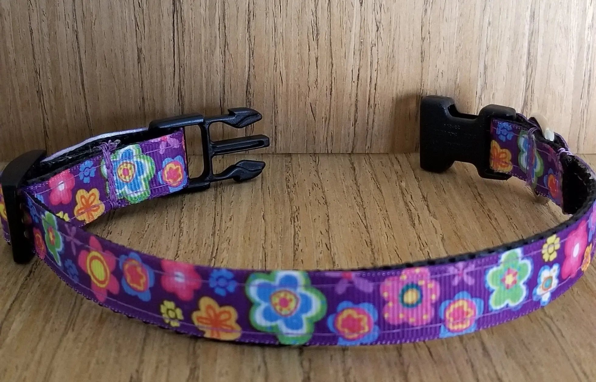 Collar/ Small/ Colorful Flowers with Purple Green Thalassa