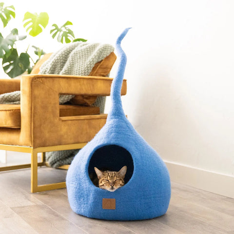 Deluxe Handcrafted Felt Cat Cave With Tail - Spacious & Stylish Beige Tethys