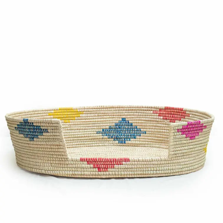 Dhahabu Handcrafted Eco-Friendly Pet Bed. Amaranth Nesoi