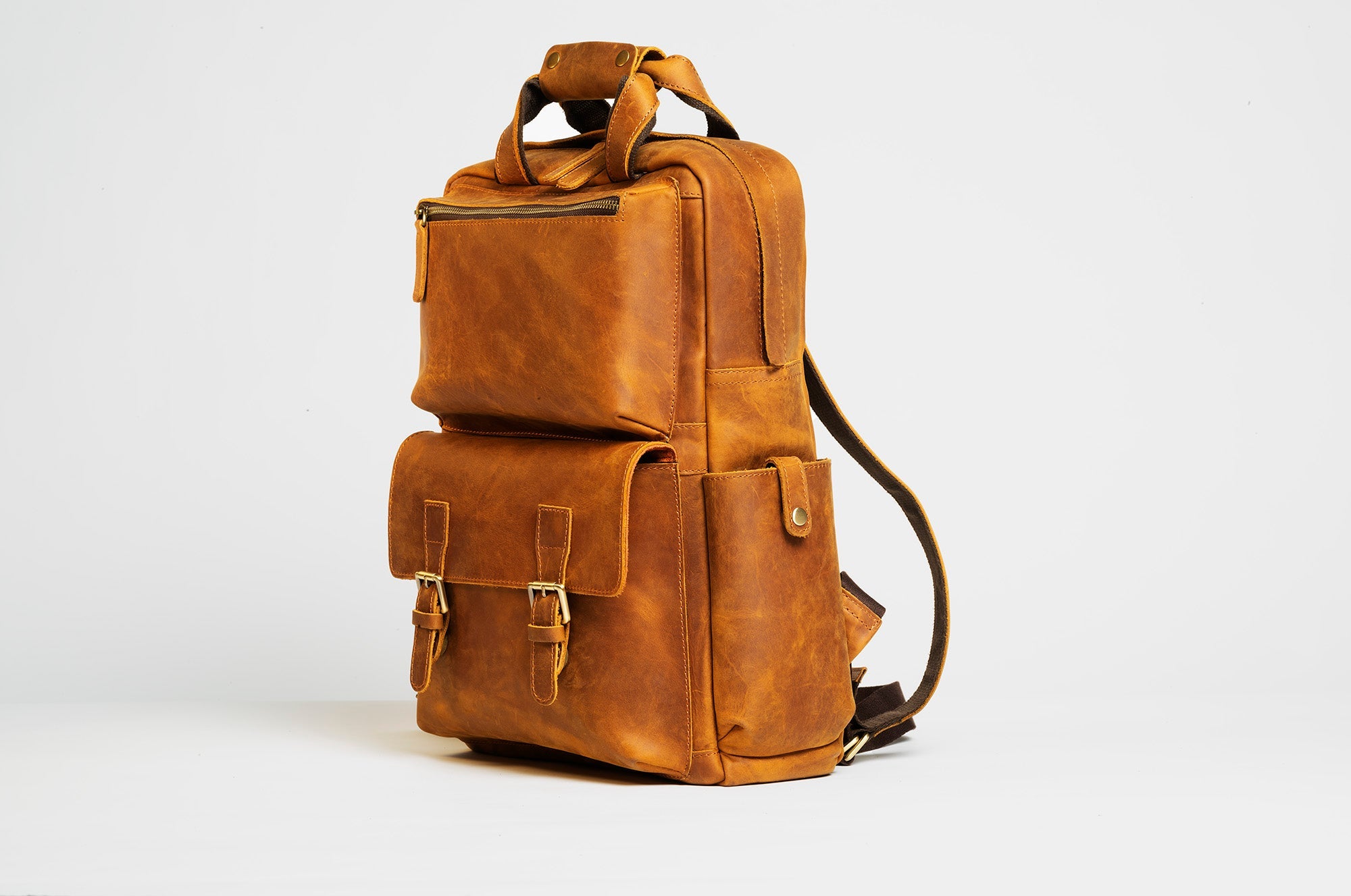 The MANN Bag | Large Capacity Leather Camera Backpack Jade Gaia