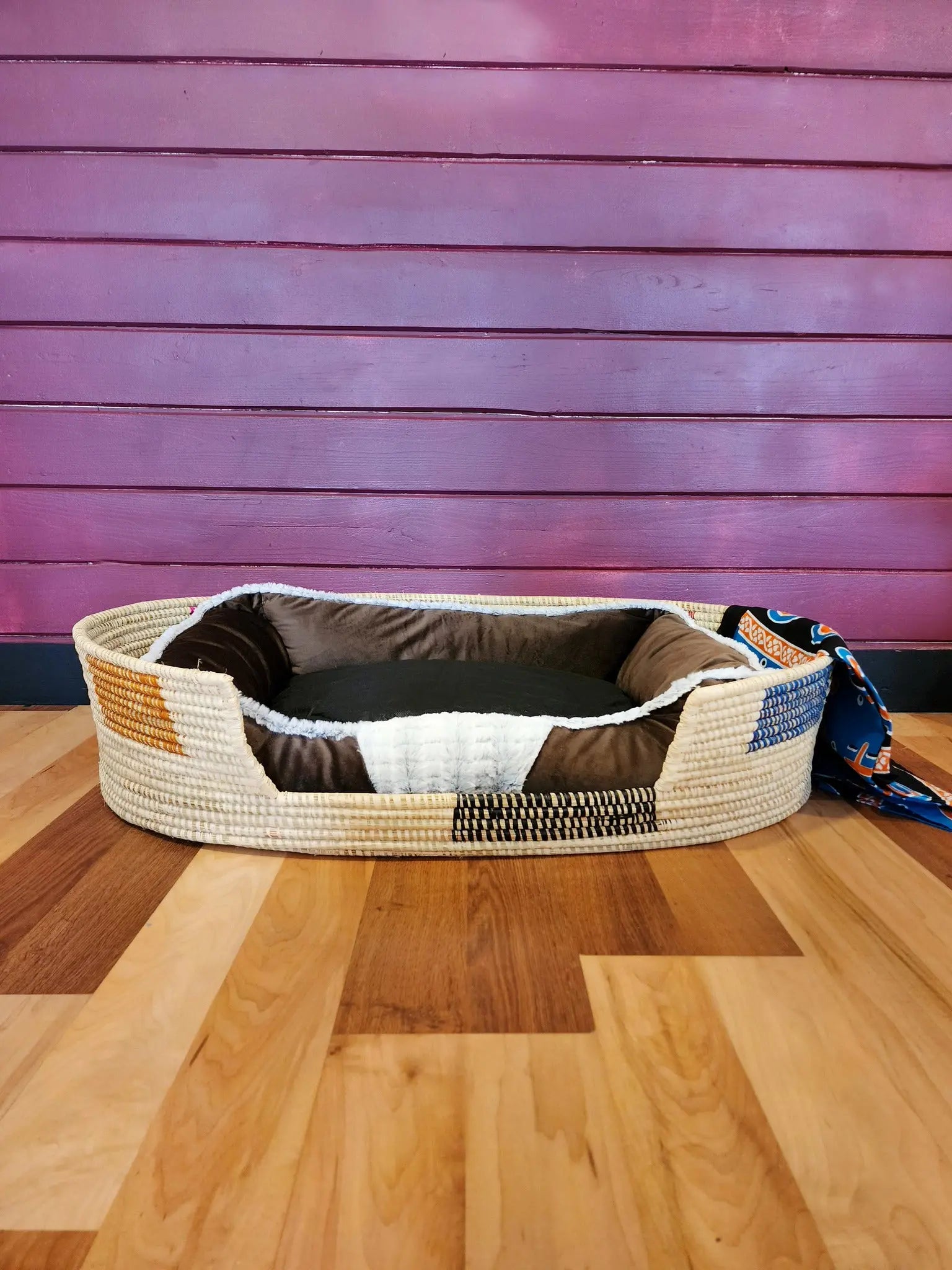 Kwanzaa Handmade  Pet Bed. Amaranth Nesoi