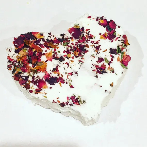 Rose heart bath bomb / organic bath bomb / White Smokey