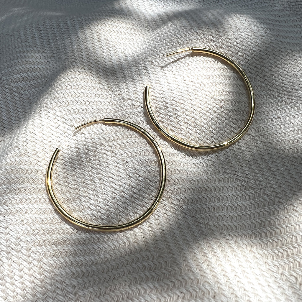 Classic Bombshell Hoop Earrings Ariel